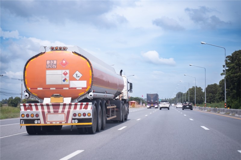 Top-Paying Truck Driving Jobs and How to Get Them